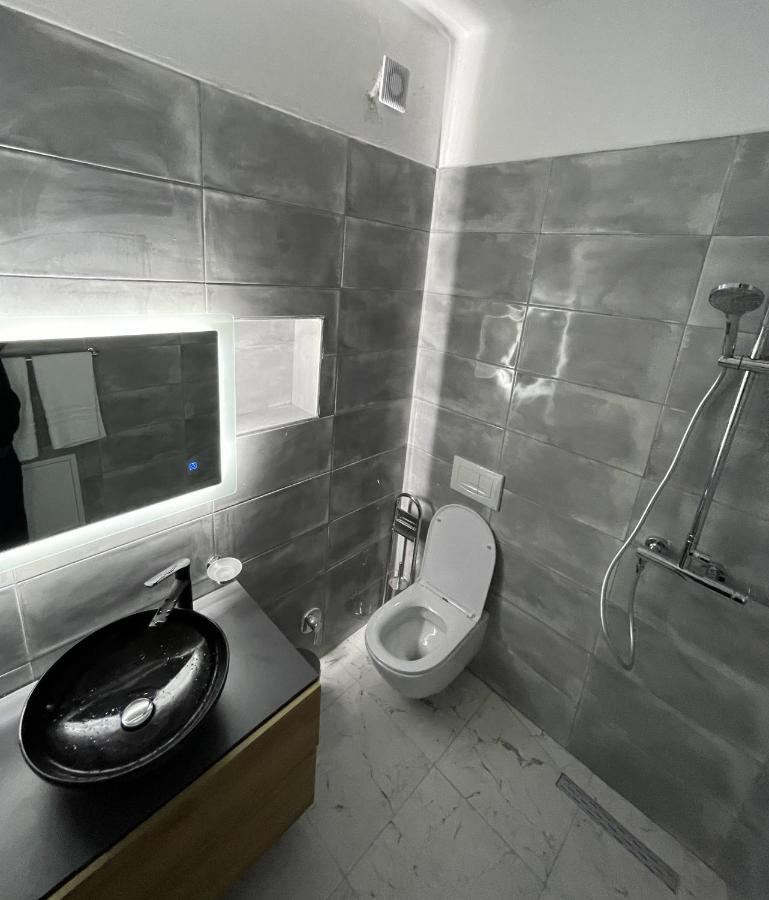 Center Tirana Apartments Bagian luar foto